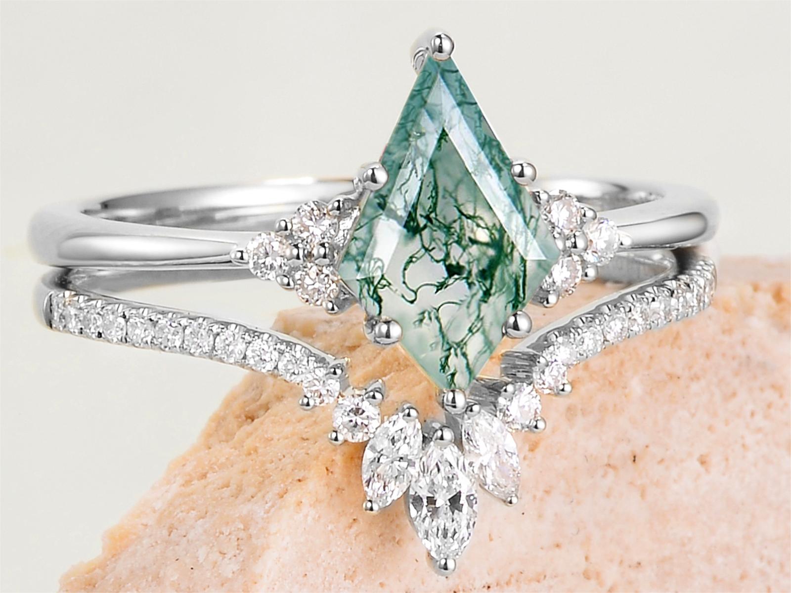 What Makes the Moissanite Signature Vintage Engagement Ring Unique?